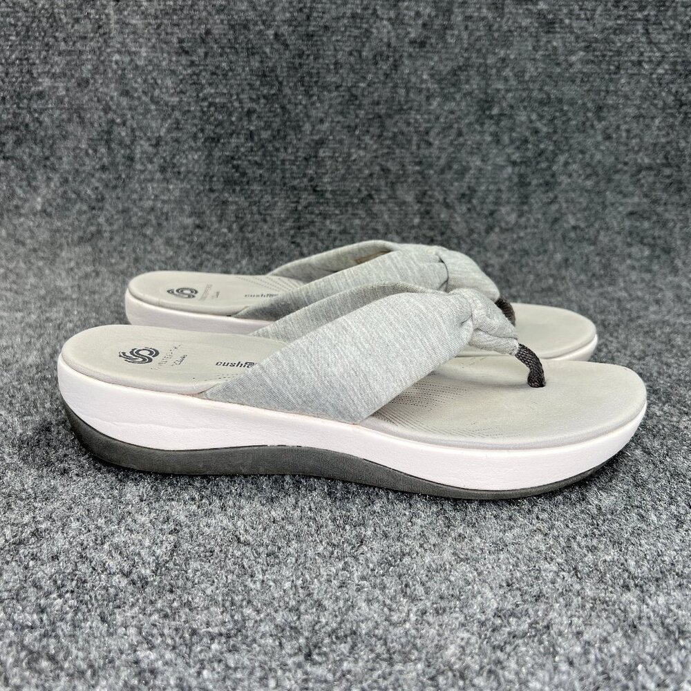 Clarks Cloudsteppers Sandals‎ Women's 8 Grey Comfort Casual Toe Post Flip Flops